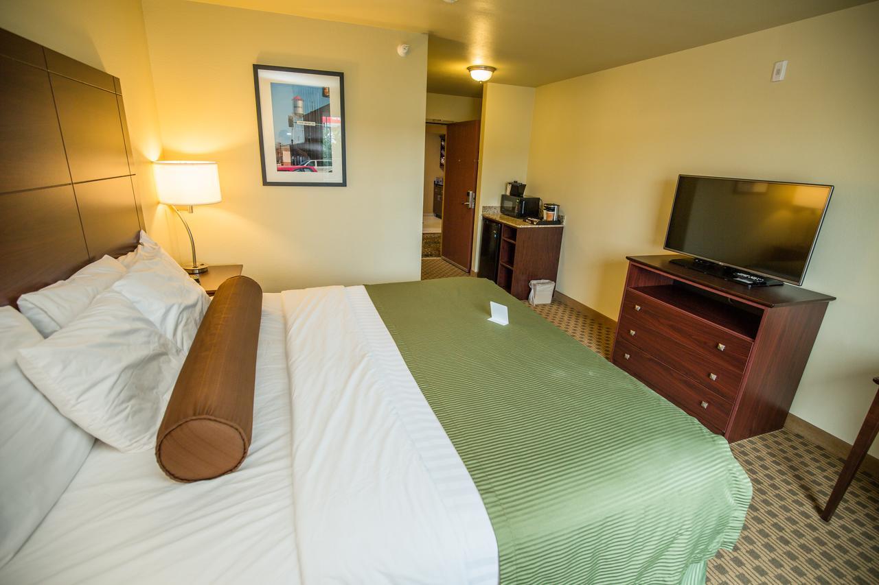 Cobblestone Inn & Suites-Winterset Esterno foto
