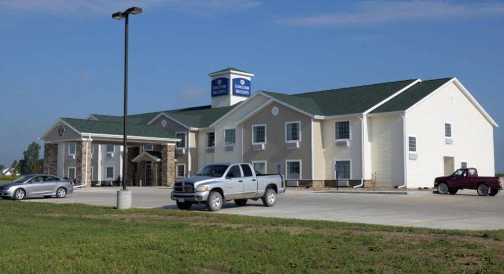 Cobblestone Inn & Suites-Winterset Esterno foto